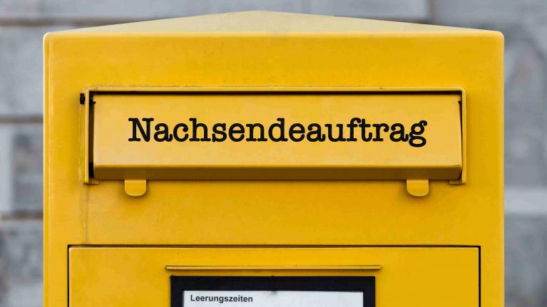 Briefkasten mit Nachsendeauftrag