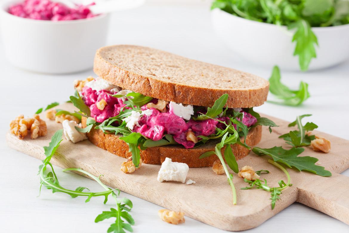 Bunt belegtes Brot