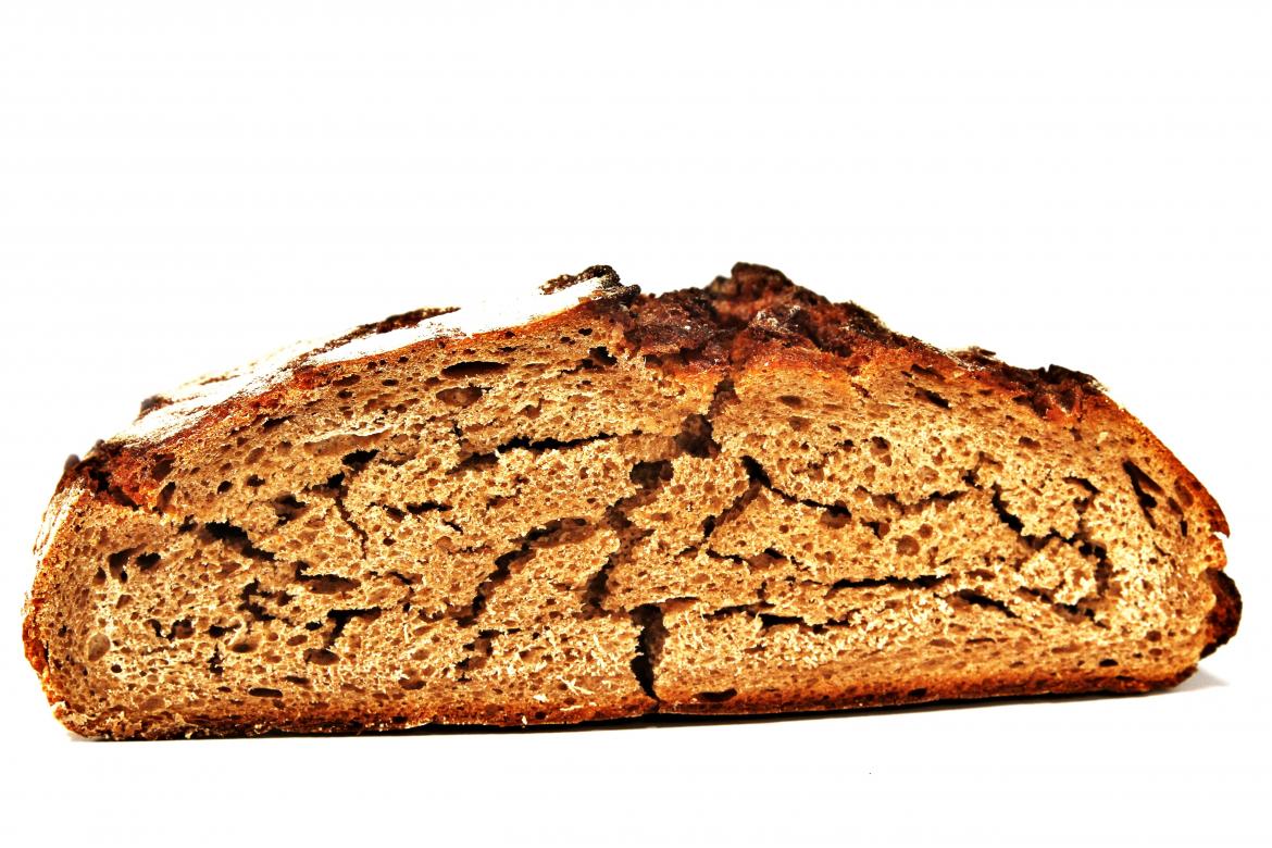 Trockenes Brot wieder auffrischen